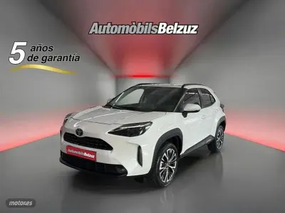 Usado Toyota Yaris Cross 125 CV (91 kW) 2024 Blanco SUV