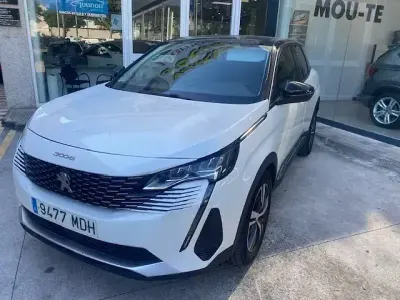Usado Peugeot 3008 Allure 130 CV (95 kW) 2023 Otro SUV