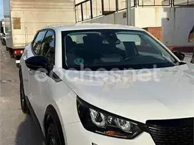 Usado Peugeot 2008 Active 100 CV (73 kW) 2022 Blanco SUV