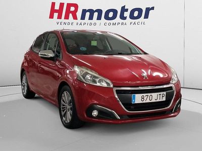 Rojo Usado 2016 Peugeot 208 Style Utilitario | 8750 € (Precio justo)