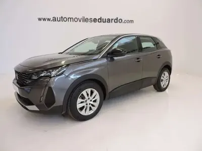 Usado Peugeot 3008 Active 131 CV (96 kW) 2022 Gris SUV