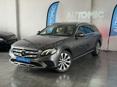 Usado Mercedes E220 All-Terrain 194 CV (142 kW) 2018 Gris / plata Familiar