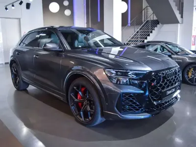 Nuevo Audi RS Q8 Performance 640 CV (470 kW) 2026 Gris SUV