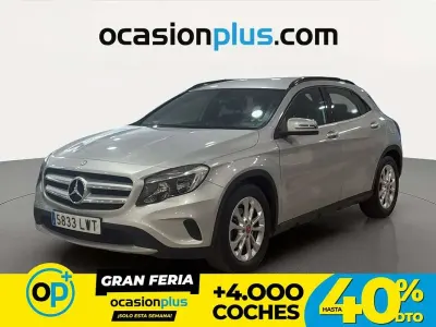 Usado Mercedes GLA200 Style 136 CV (100 kW) 2015 Gris SUV