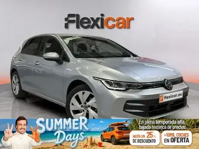 Usado VW Golf VIII 116 CV (85 kW) 2025 Gris