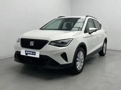 Usado Seat Arona Style 110 CV (80 kW) 2023 Blanco SUV