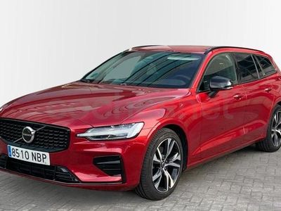 Usado Volvo V60 Plus 197 CV (144 kW) 2025 Rojo Familiar