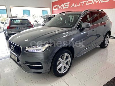 Gris / plata Usado 2017 Volvo XC90 Momentum SUV | 25.400 € (Precio justo)
