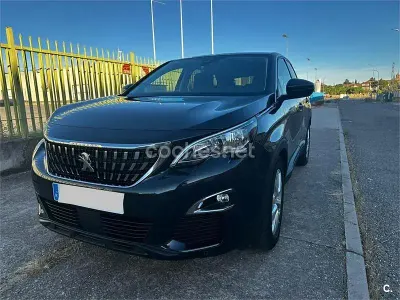Usado Peugeot 3008 Active 130 CV (95 kW) 2019 Azul SUV