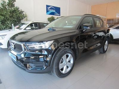 Negro Usado 2021 Volvo XC40 Momentum SUV | 24.900 € (Un poco caro)