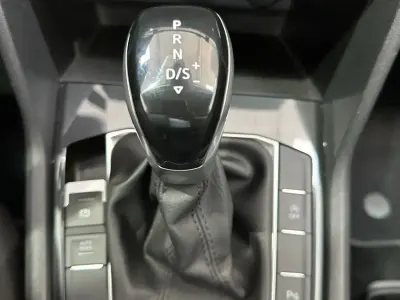 Usado VW Tiguan Life 150 CV (110 kW) 2022 Blanco SUV
