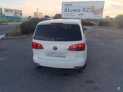 Usado VW Touran Sport 140 CV (102 kW) 2015 Blanco Monovolumen