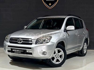 Gris / plata Usado 2007 Toyota RAV4 Premium SUV | 12.999 € (Un poco caro)