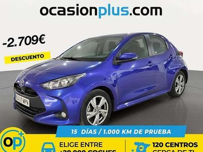 Usado Toyota Yaris Hybrid Active 116 CV (85 kW) 2024 Azul Utilitario