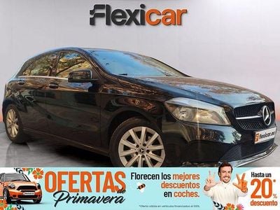 Usado Mercedes A180 AMG line 109 CV (80 kW) 2017 Negro Berlina