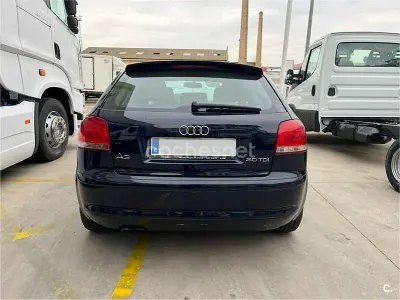 Używany Audi A3 Attraction 140 KM (102 kW) 2004 Niebieski Hatchback