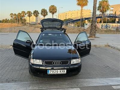 Negro Usado 2000 Audi A3 Ambiente Berlina | 3700 €