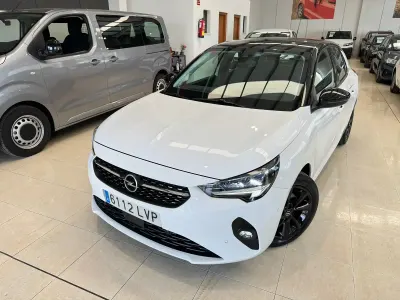 Usado Opel Corsa Elegance 101 CV (74 kW) 2022 Blanco Utilitario