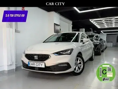 Używany Seat Leon Style 115 KM (84 kW) 2021 Biały Sedan/Limuzyna