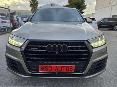 Gris Usado 2015 Audi Q7 Sport SUV | 25.500 € (Precio justo)