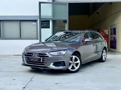 Usado Audi A4 163 CV (119 kW) 2022 Gris / plata Familiar