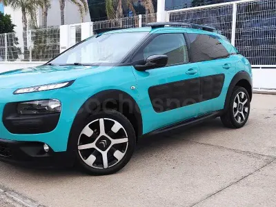 Usado Citroën C4 Shine 100 CV (73 kW) 2016 Verde Berlina