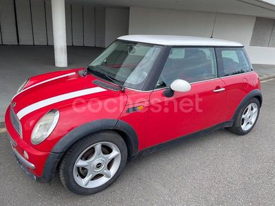 Usado Mini Cooper 115 CV (84 kW) 2003 Rojo Utilitario
