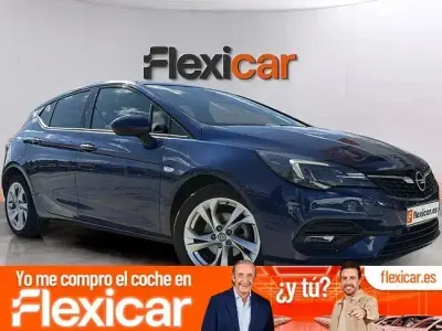 Usado Opel Astra GS Line 110 CV (80 kW) 2020 Azul Berlina