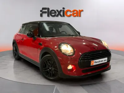 Usado Mini Cooper 136 CV (100 kW) 2018 Rojo Utilitario