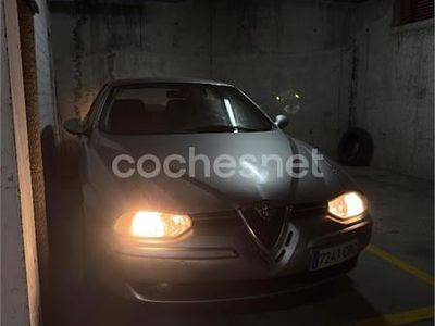 Gris / plata Usado 2003 Alfa Romeo 156 Distinctive Berlina | 1950 €