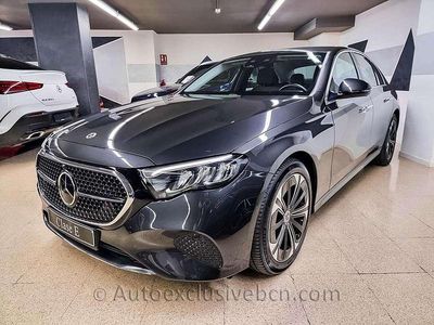 Gris Usado 2024 Mercedes E300 Berlina | 54.990 € (Precio justo)