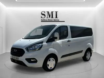 Usado Ford Transit Custom Trend 131 CV (96 kW) 2023 Blanco Familiar