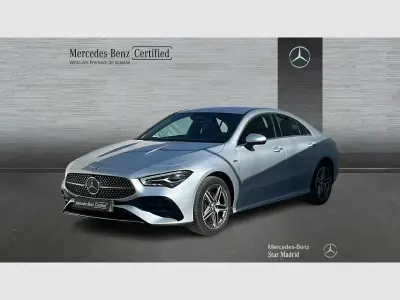 Usado Mercedes CLA250e AMG line 218 CV (160 kW) 2025 Plata hightech Berlina