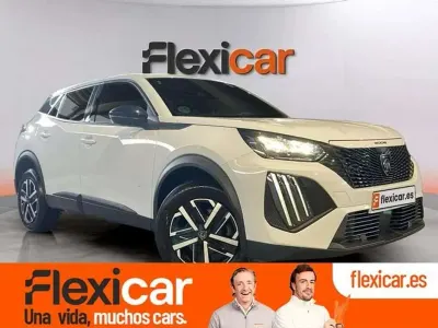 Usado Peugeot 2008 Active 101 CV (74 kW) 2023 Blanco SUV