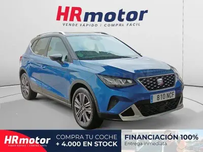Usado Seat Arona Xperience 115 CV (84 kW) 2025 Azul SUV