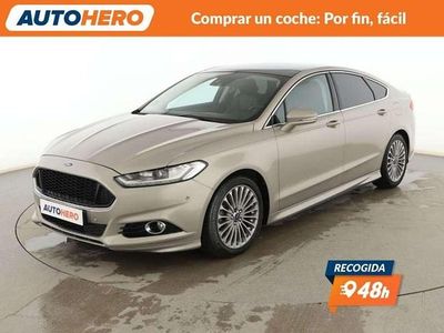 Usado Ford Mondeo Titanium 179 CV (131 kW) 2016 Plateado Berlina