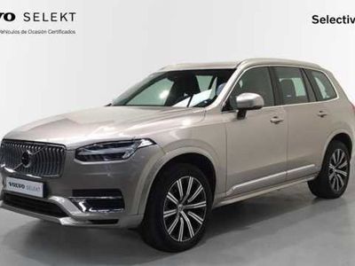 Gris Usado 2023 Volvo XC90 Plus SUV | 61.900 € (Un poco caro)