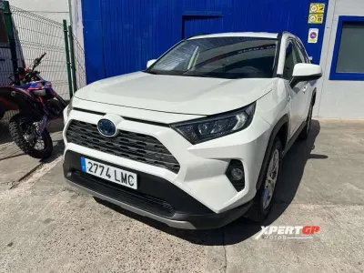 Usado Toyota RAV4 Hybrid Advance 218 CV (160 kW) 2021 Blanco SUV