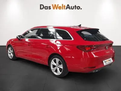 Usado Seat Leon FR 150 CV (110 kW) 2023 Rojo