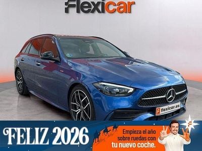Azul Usado 2022 Mercedes C300e Familiar | 41.990 € (Un poco caro)