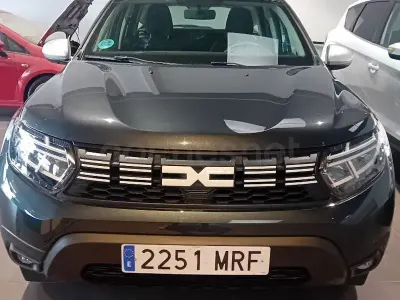 Usado Dacia Duster Expression 130 CV (95 kW) 2024 Gris / plata SUV