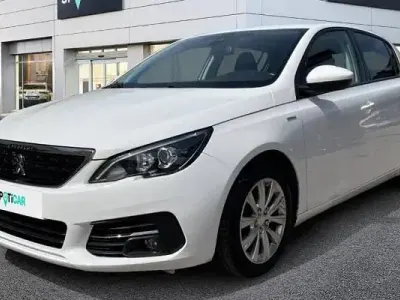 Usado Peugeot 308 Style 110 CV (80 kW) 2019 Blanco