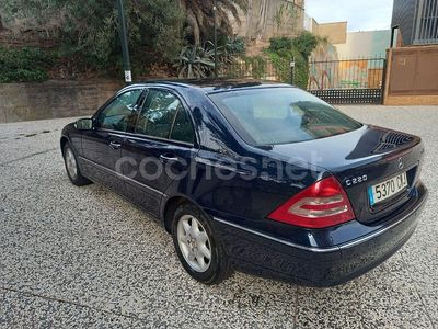 Azul Usado 2005 Mercedes C220 Elegance Berlina | 5450 € (Buen precio)