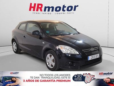 Usado Kia Ceed Active 126 CV (92 kW) 2009 Negro Utilitario