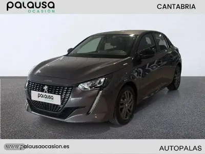 Usado Peugeot 208 Active 100 CV (73 kW) 2022 Gris Utilitario