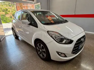 Usado Hyundai ix20 126 CV (92 kW) 2015 Blanco Utilitario