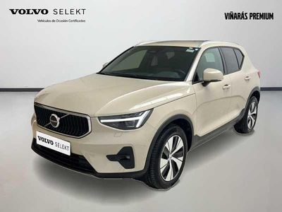 Beige Usado 2025 Volvo XC40 Core SUV | 35.990 €
