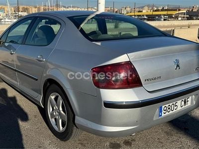 Peugeot 407