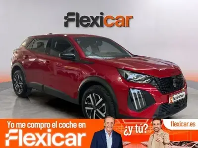 Usado Peugeot 2008 Active 100 CV (73 kW) 2023 Rojo SUV