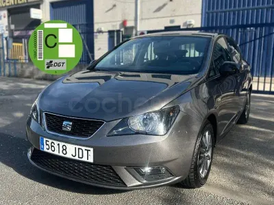 Usado Seat Ibiza I-Tech 70 CV (51 kW) 2015 Gris / plata Berlina